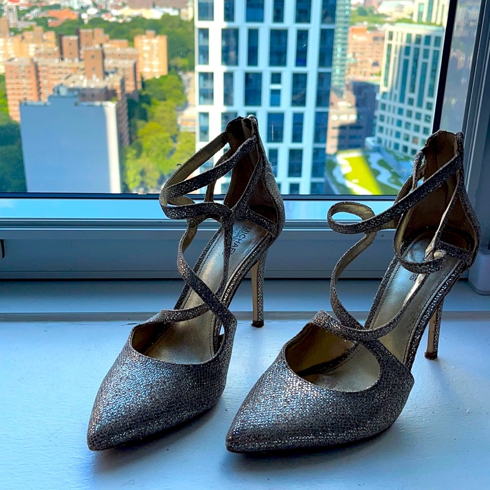 Michael Kors Gold Glitter Heels / 7 1/2